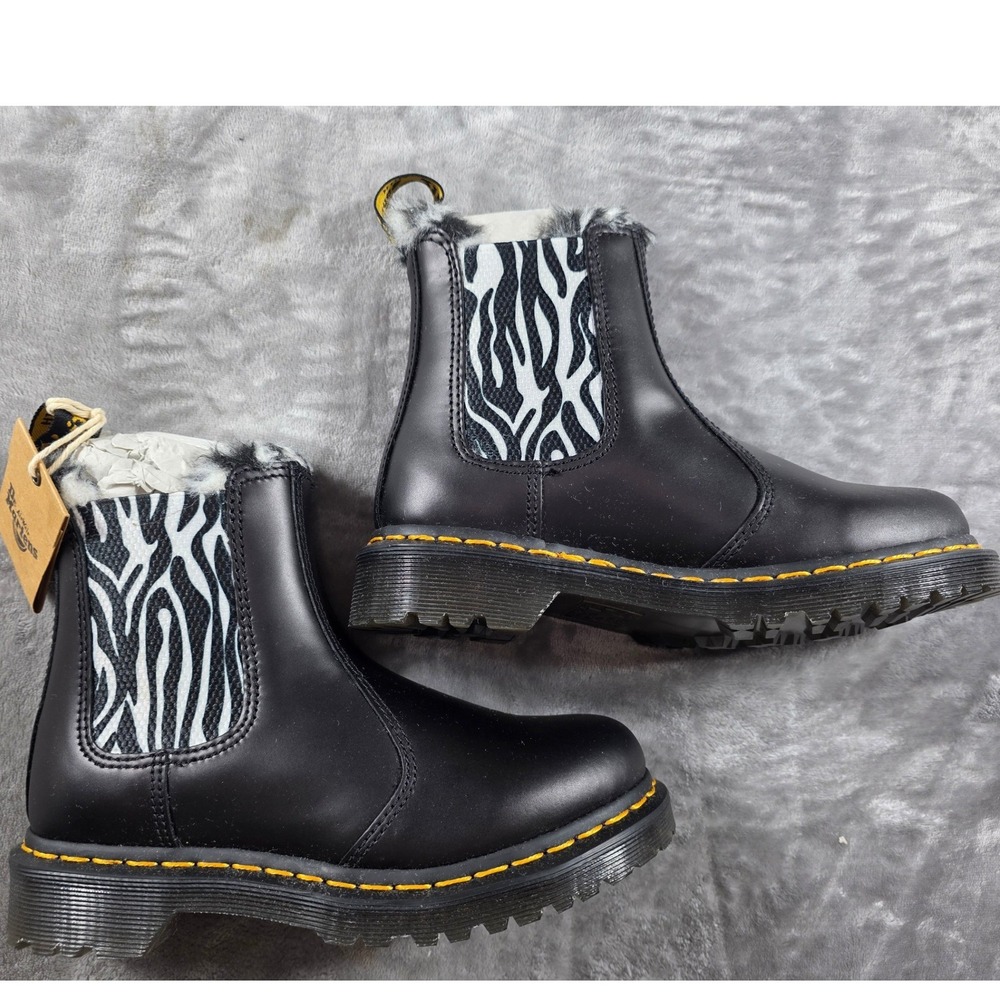 Dr. Martens 2976‎ Leonore Chelsea Boots Womens 5 Black Zebra Faux Fur NEW